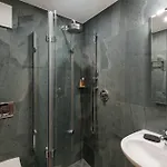 Cornelia Appartement *