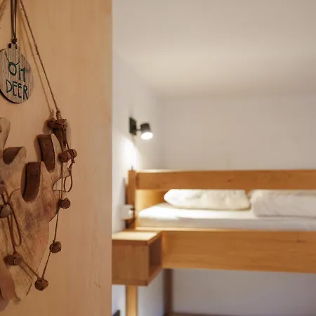 Cornelia Appartement *