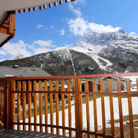 Cornelia 아파트 Saas Fee